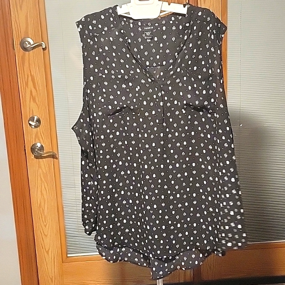 Plus size Torrid Georgette style tank top